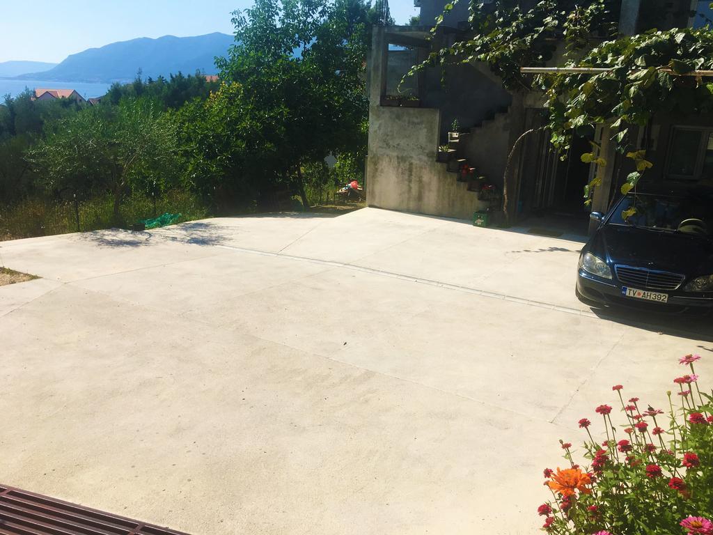 Milmaris Apartments Tivat Dış mekan fotoğraf
