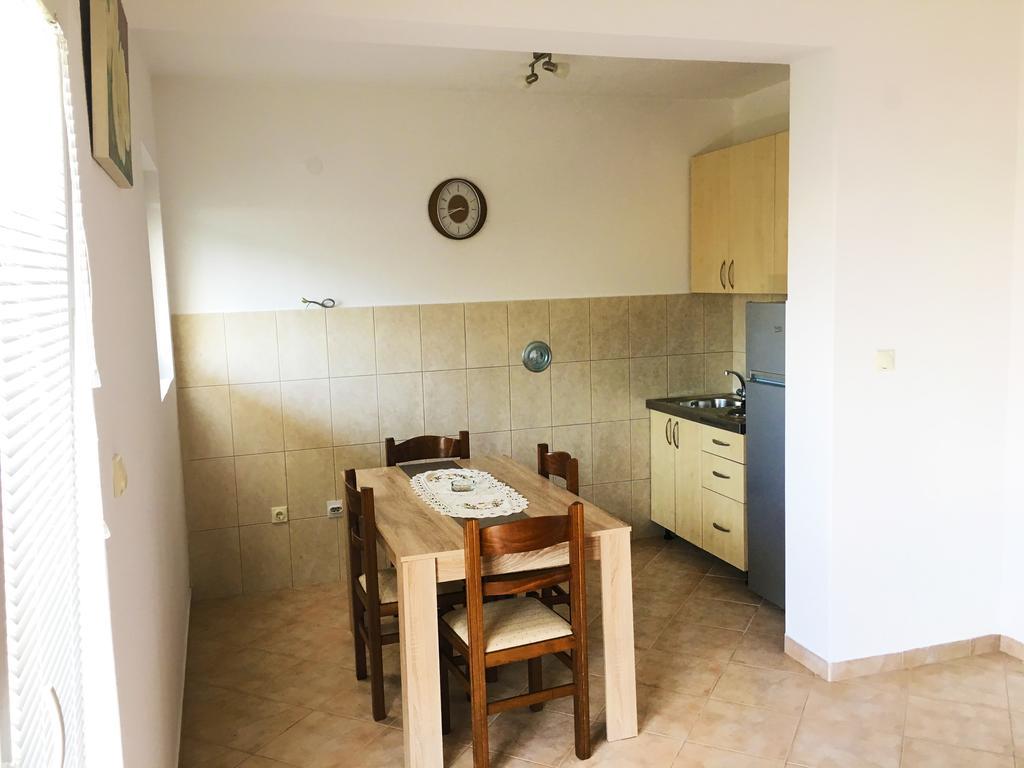 Milmaris Apartments Tivat Dış mekan fotoğraf