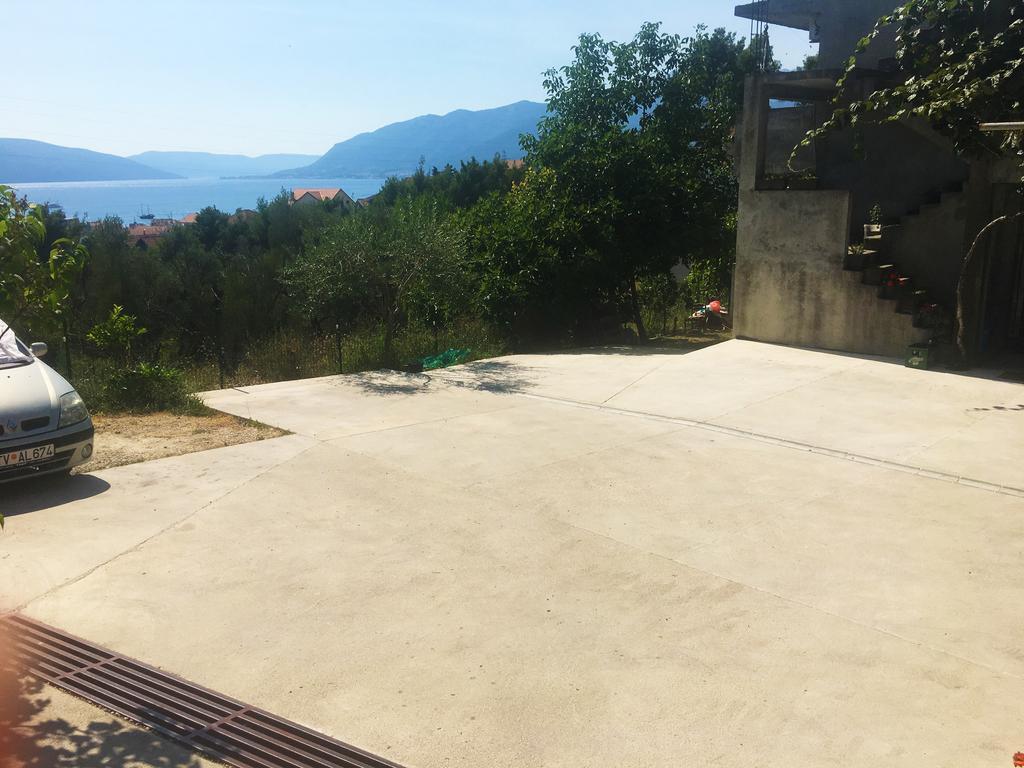 Milmaris Apartments Tivat Dış mekan fotoğraf